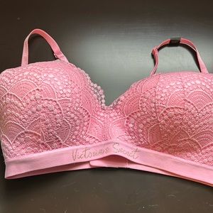 NWT Victoria’s Secret Bra